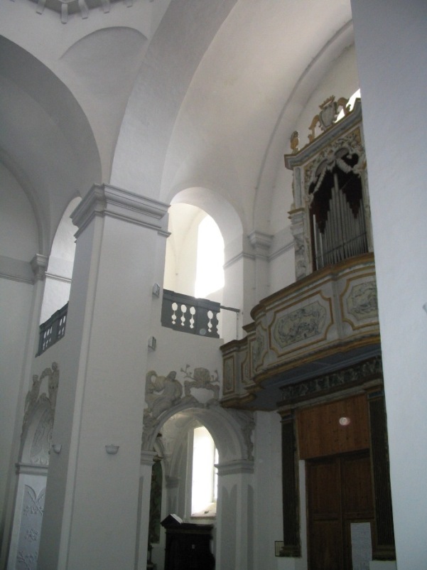 Interno chiesa di Santa Lucia