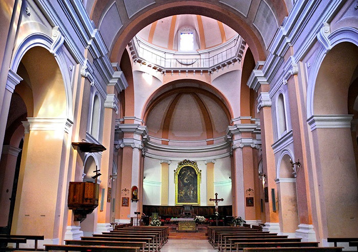 San Pio: navata centrale e cupola